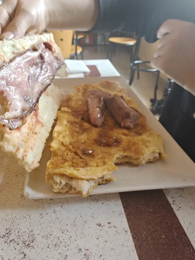 Menu_Cafetería Chicuelo_Ossa de Montiel_image_8