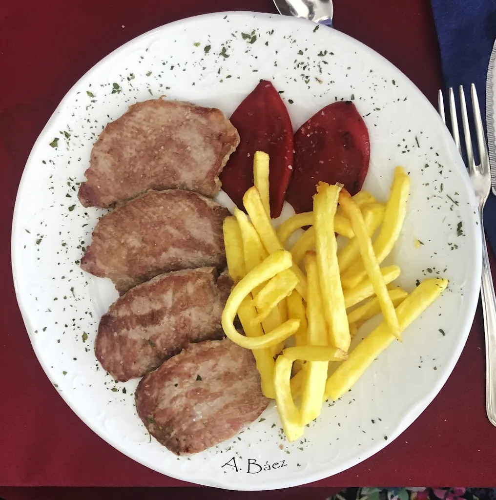 Antonio Báez_Restaurante Mesón La Bodega Puente Genil_Puente Genil_review