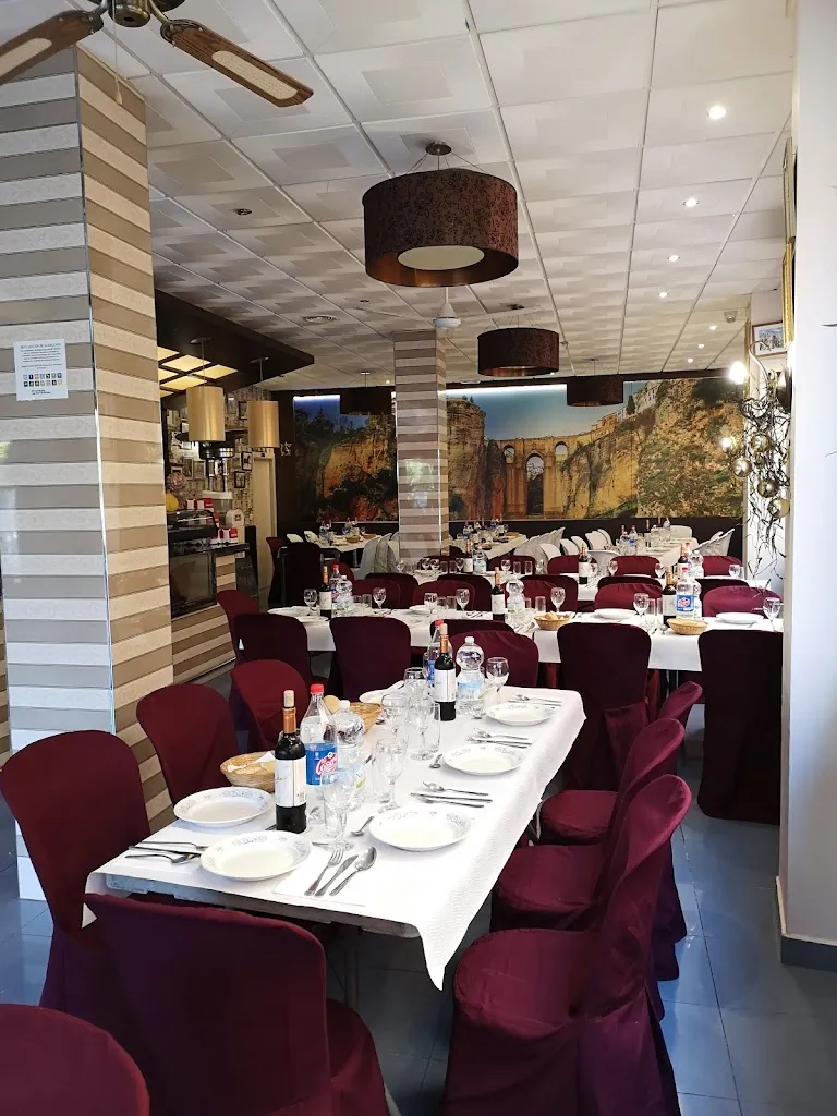 Bar Restaurante Burdeos_Puente Genil_slider_image_1