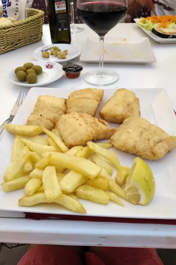 Richard James_Restaurante El Poncho_Puente Genil_avis