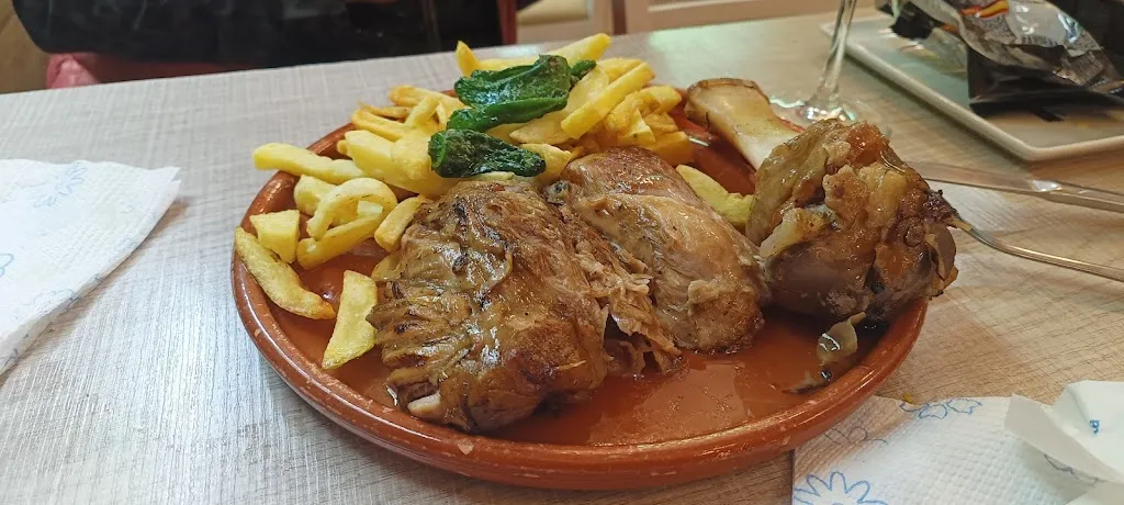 Antonio Roldan_Arrocería Santa Bárbara_Puente Genil_review