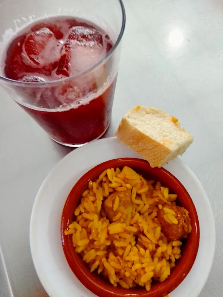 Diego Muñoz Castillo_Bar La Barriada_Puente Genil_review