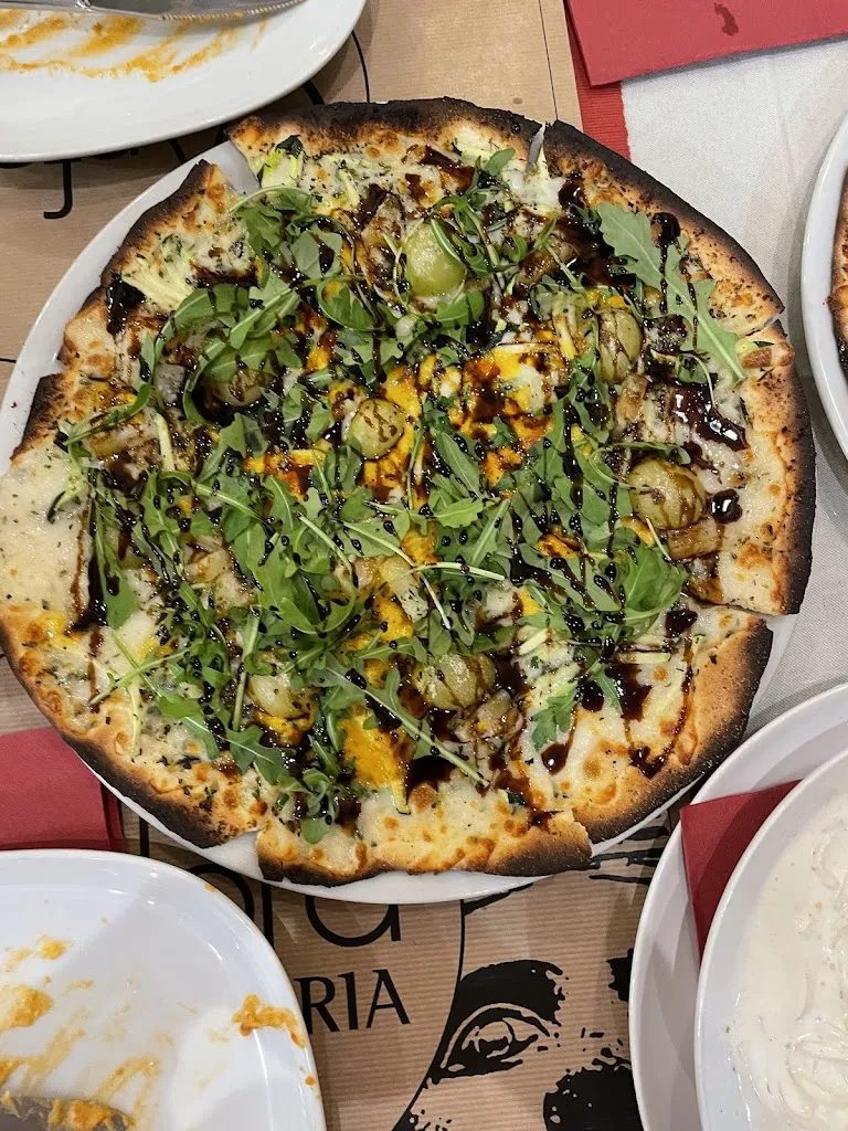 Adrián Cruz Casado_Pizzeria Ánfora Trattoria_Puente Genil_review