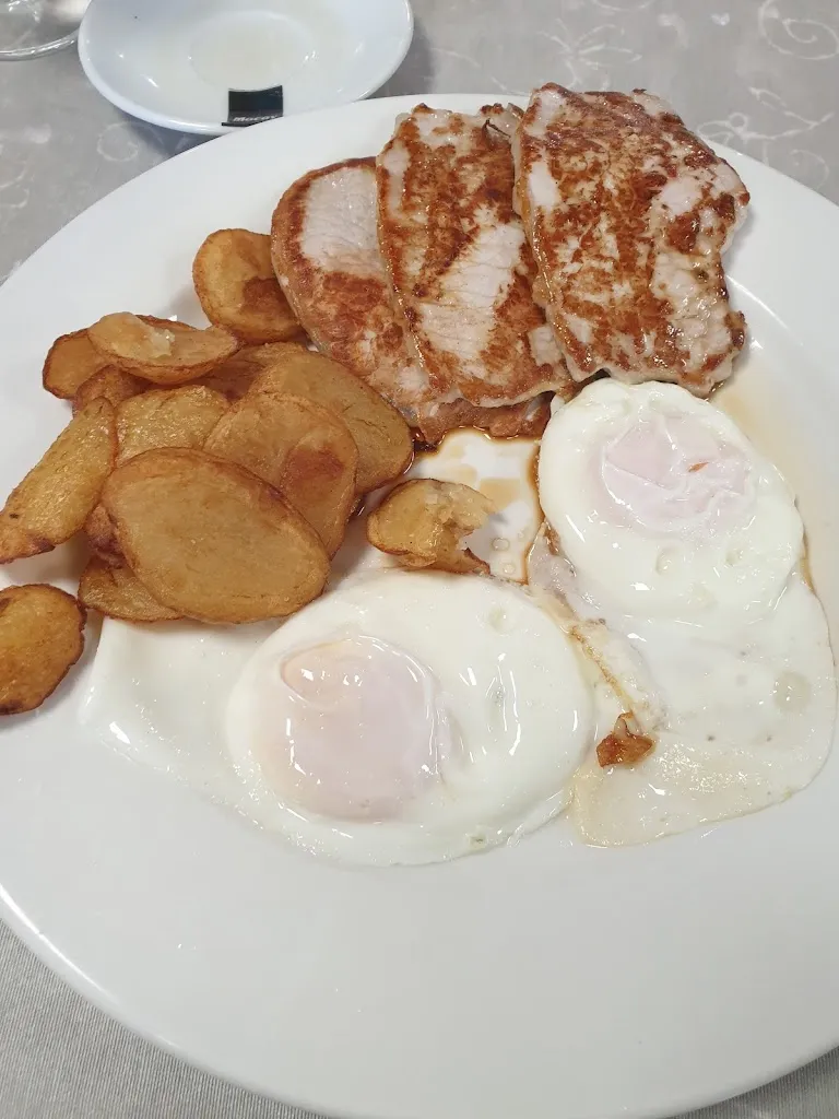 rafael Albertus coves_Bar Restaurante Casa Patiño_Almodóvar del Pinar_review