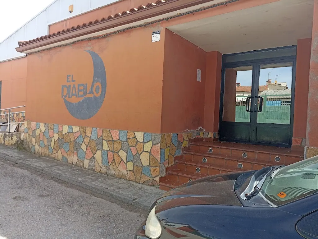 Disco Pub El Diablo_Almonacid del Marquesado_slider_image_1