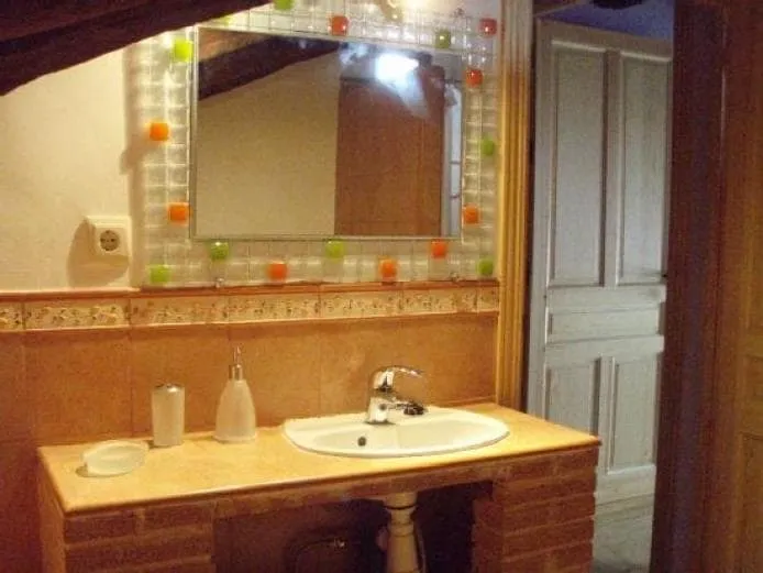 Julia Durán_Casa Rural LA ANTIGUA HERRERÍA • CUENCA_Arandilla del Arroyo_recensione