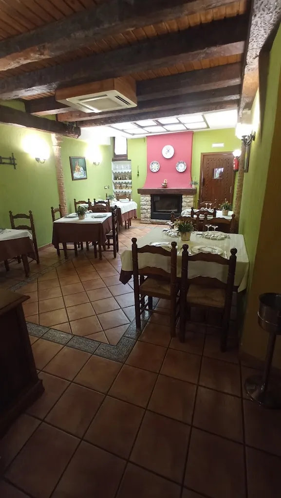 Restaurante La Rebotica._Arguisuelas_slider_image_1