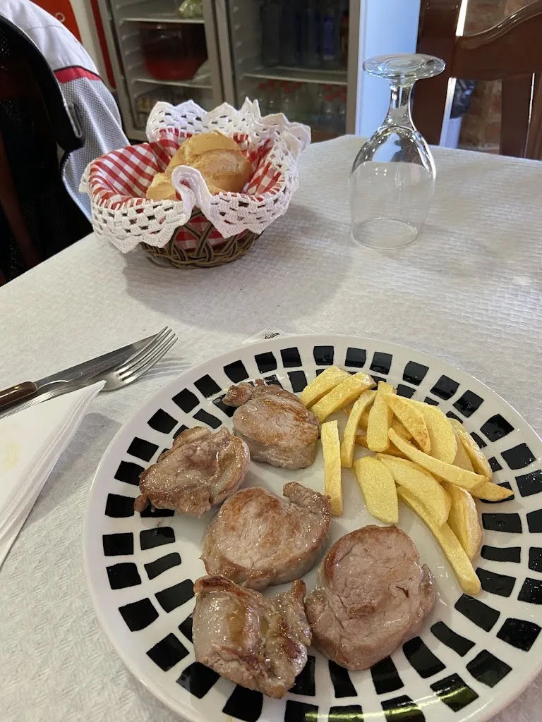 Mesón La Villa_Abia de la Obispalía_slider_image_2