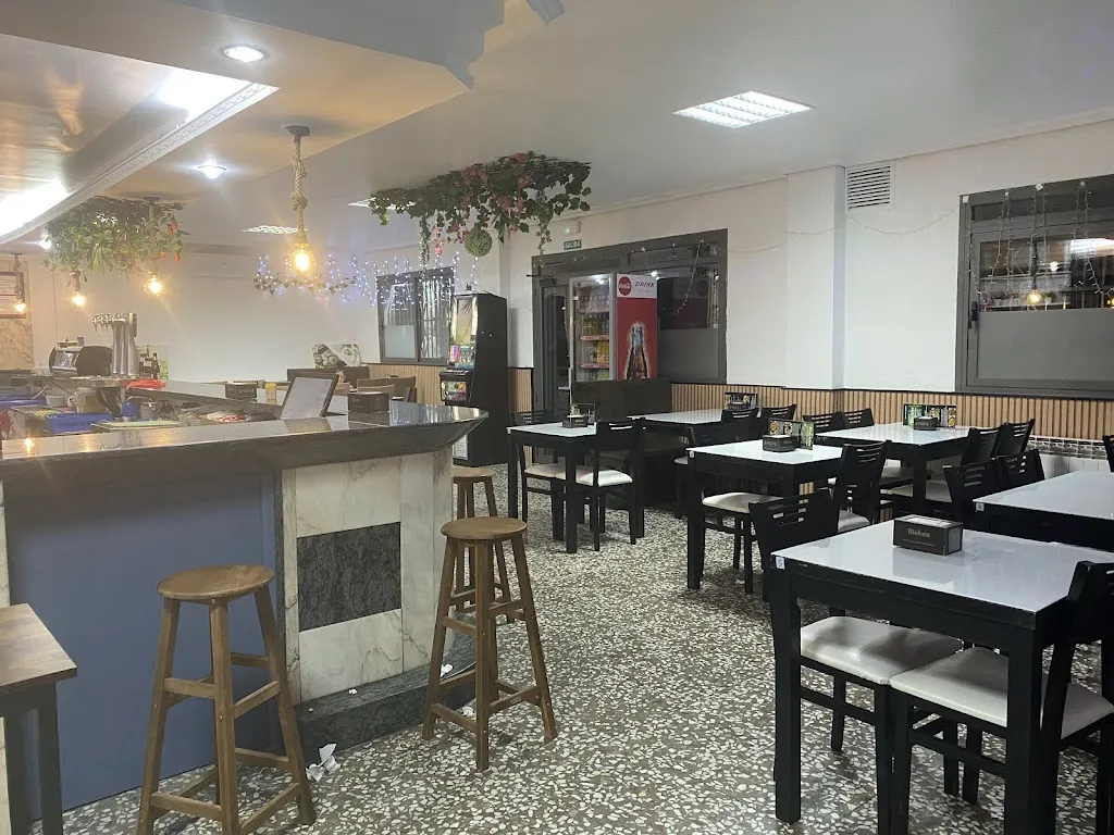 Bar Alex - Cocina asiática restaurant in Abia de la Obispalía