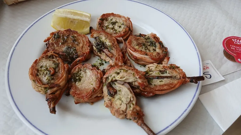 Miguel Anjel Cuerda Ruiz_Hotel - Restaurante Rasil_Abia de la Obispalía_avis