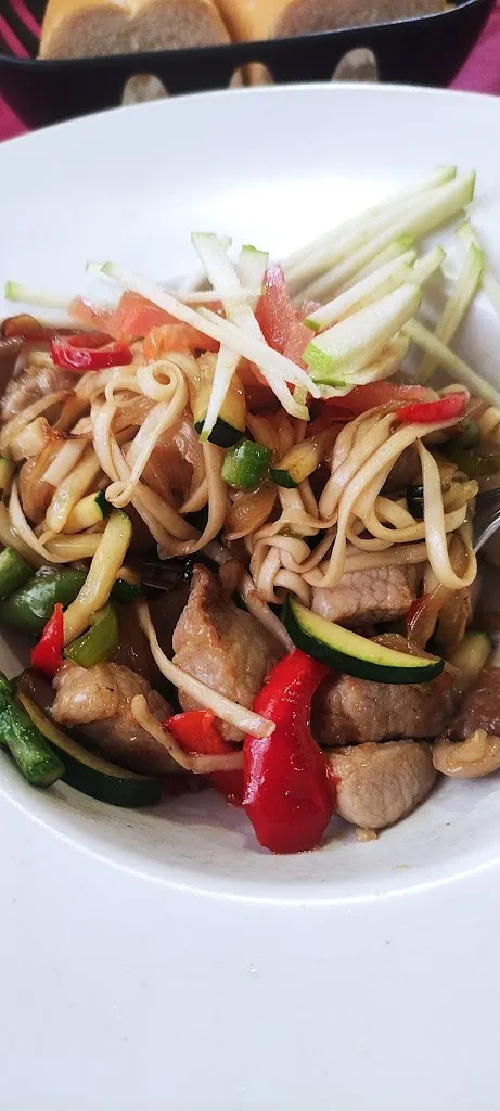 Alfredo Romero_La Concesión_Abia de la Obispalía_review