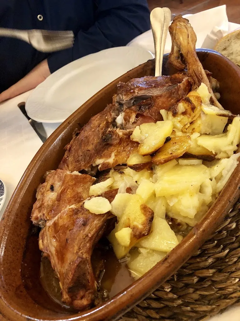 Christine Faith Gumalal_Asador de Antonio_Abia de la Obispalía_review