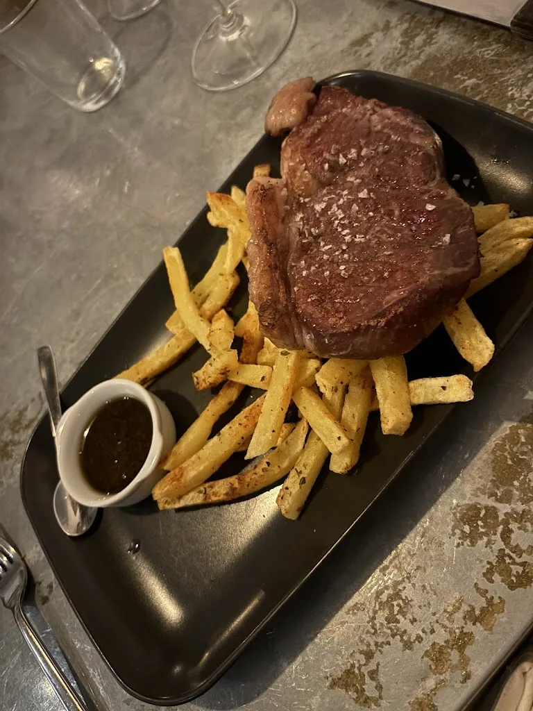 Hannah R_Ástor gastro-place_Aranga_review