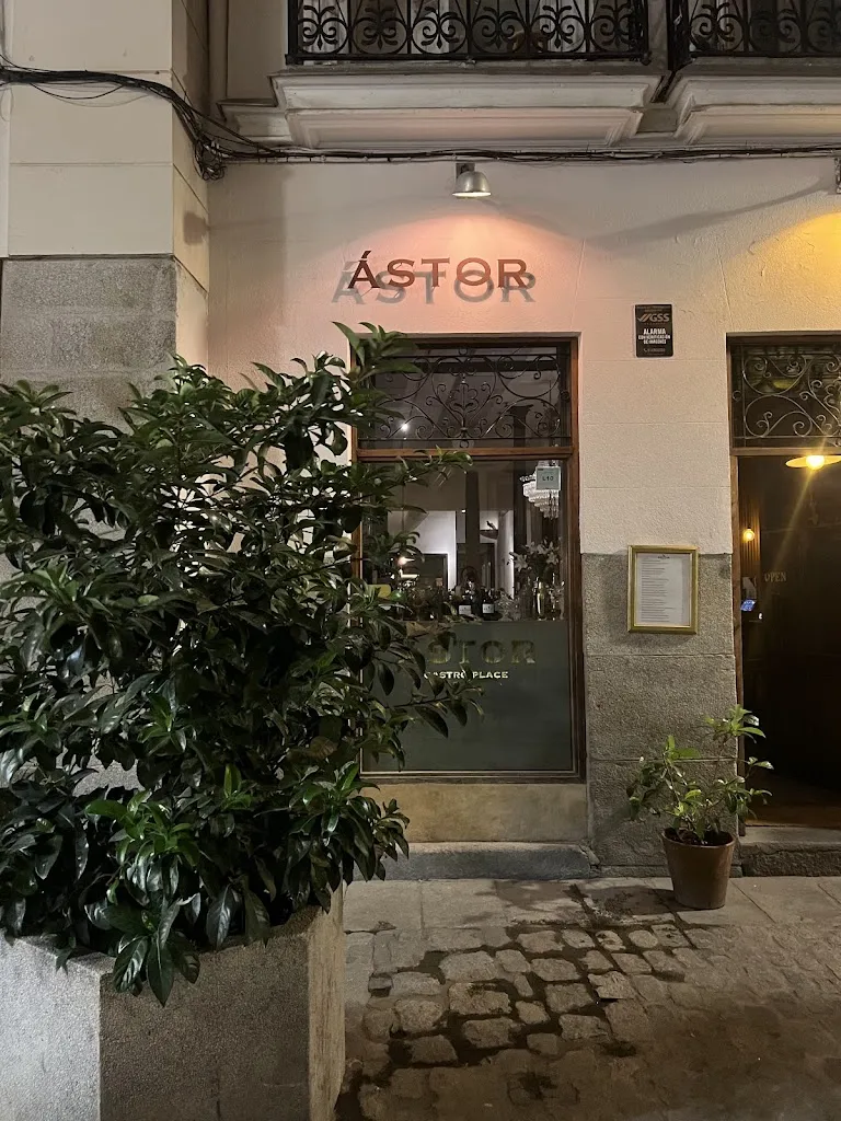 Ástor gastro-place_Aranga_slider_image_3