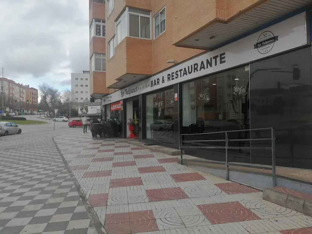 Bar & Restaurante Los Tulipanes restaurant in Abia de la Obispalía