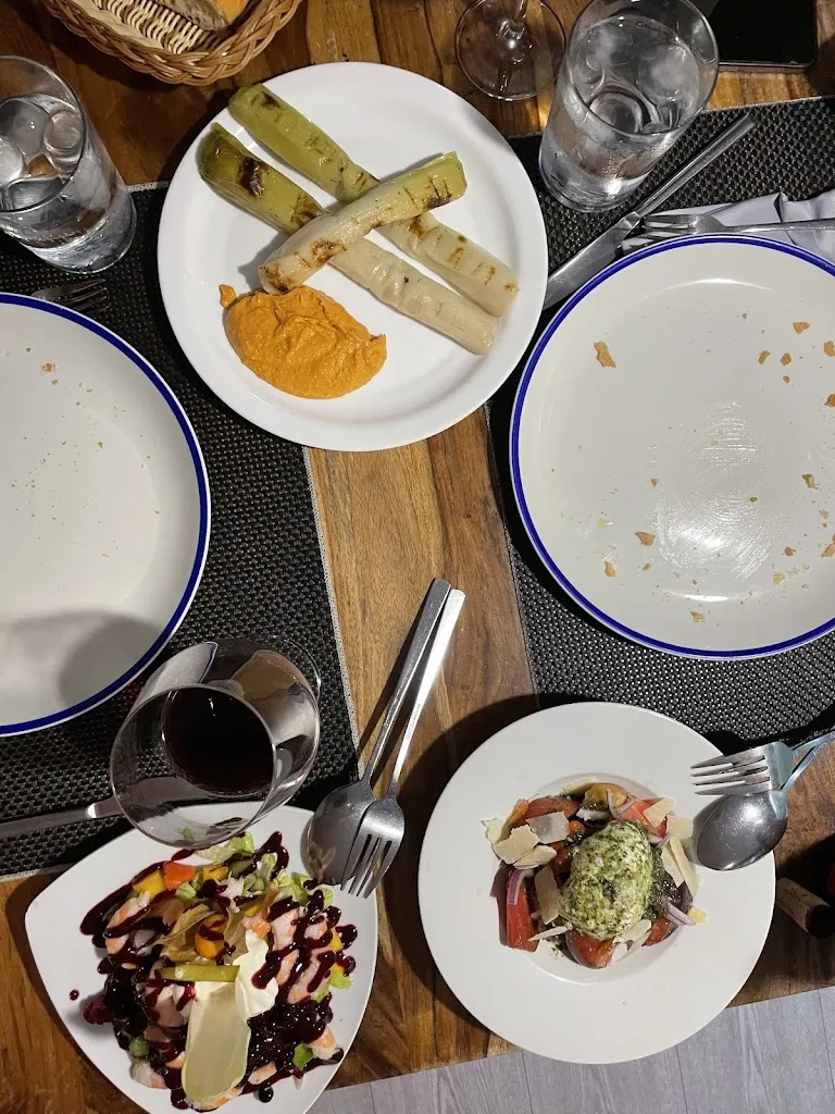 Marie Lillenes Midtun_Restaurante Recreo Peral_Abia de la Obispalía_recensione