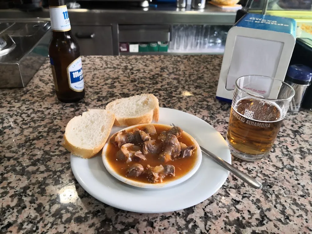 Bar Dos Ángeles_Buendía_slider_image_2