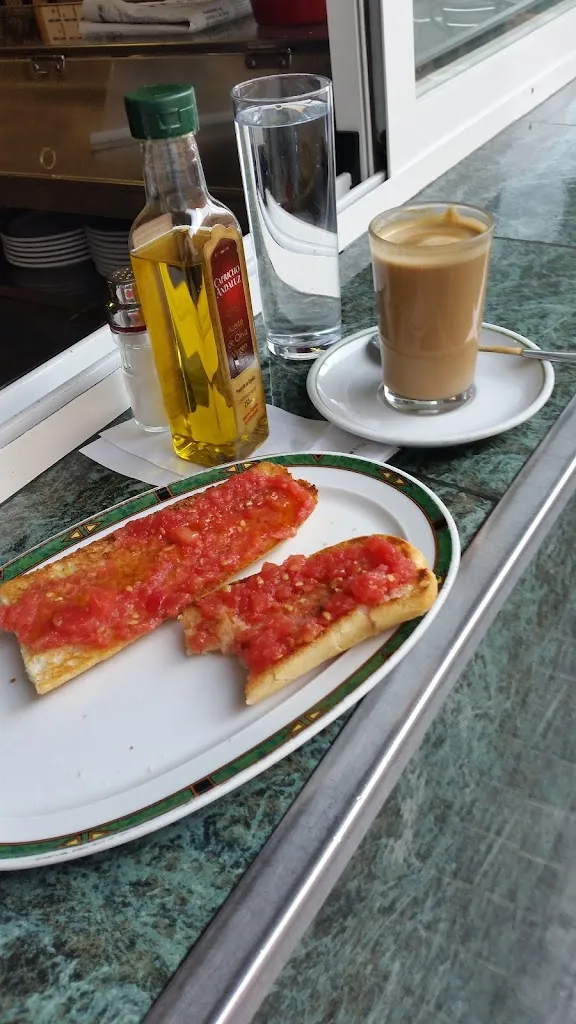 Bar_Buendía_slider_image_3