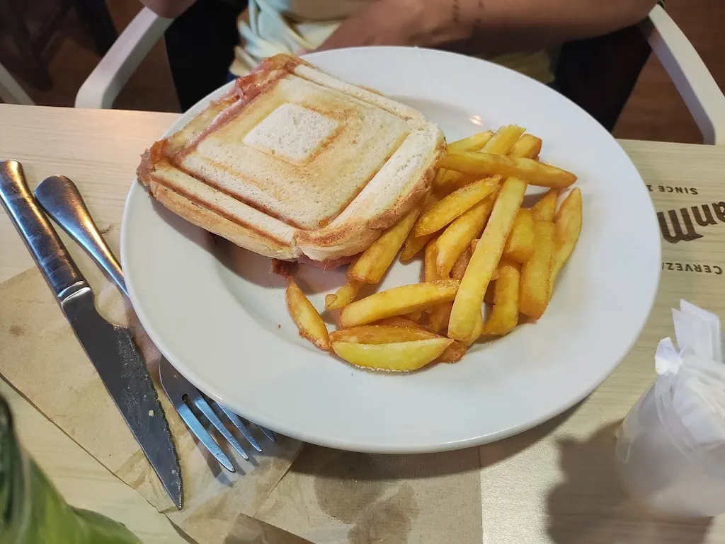 Menu_Restaurante Casablanca_Campos del Paraíso_image_4