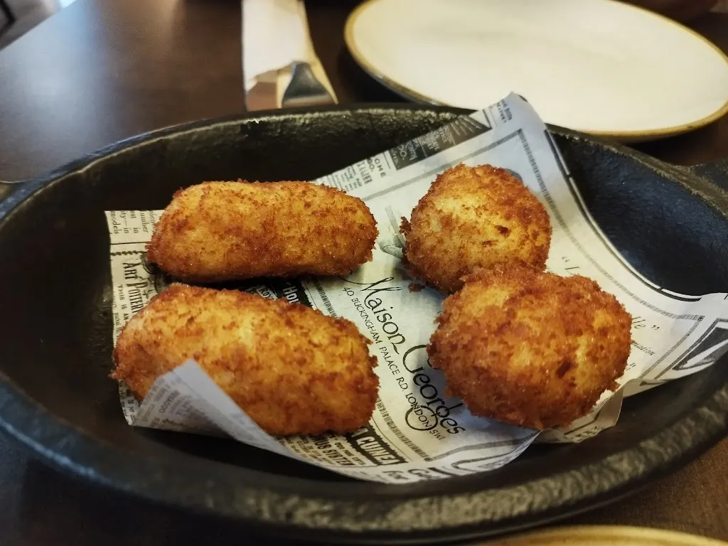 Mari Carmen Perez Ordoñez_Casa Leandra_Cañaveruelas_review