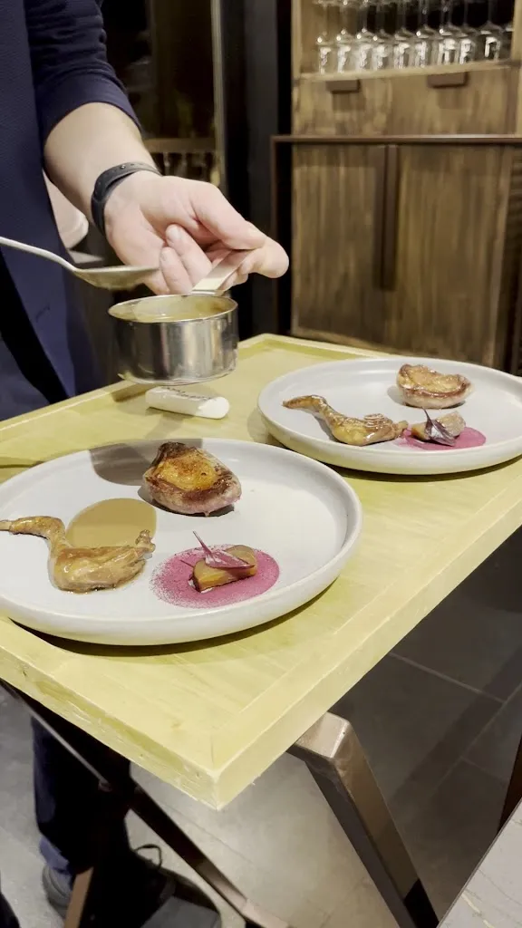 CASAS COLGADAS | Restaurante_Casas de Guijarro_slider_image_2