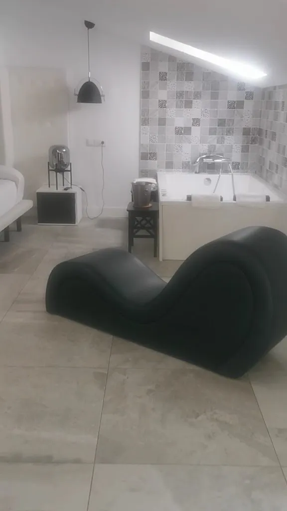 Mayte Sánchez_Hostal Cabañas_Carboneras de Guadazaón_review