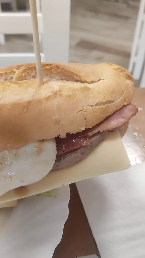 Los Corbeteros Bar Cafetería Restaurante_Carboneras de Guadazaón_slider_image_2