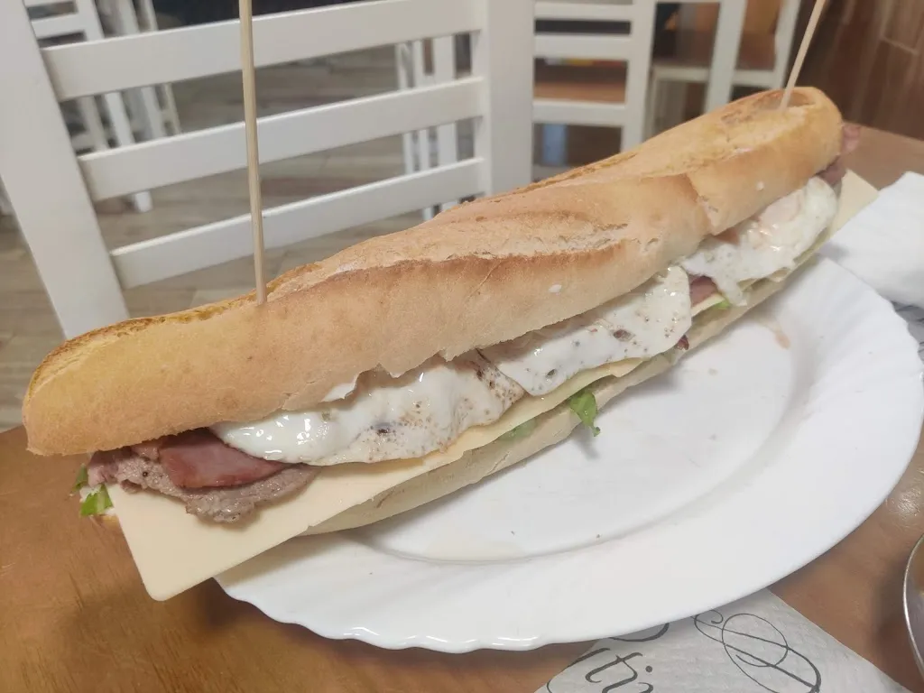 Los Corbeteros Bar Cafetería Restaurante_Carboneras de Guadazaón_slider_image_3