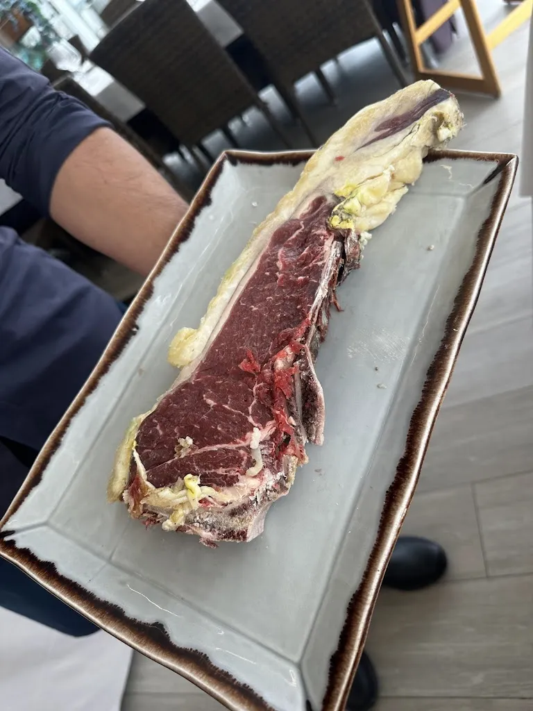 Yalcin Kumeli_Elia's Tavern_Pozuelo_review