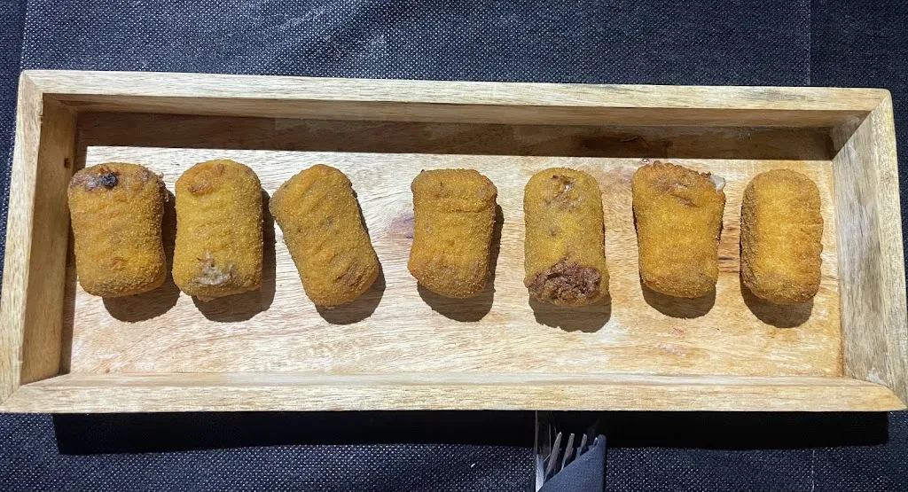 Andrea Doadrio_Disco pub Boka Boka_Casas de Haro_review