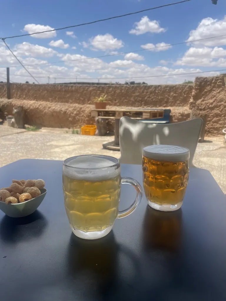 Harry Vann_Bar Santos_Castillo de Garcimuñoz_review