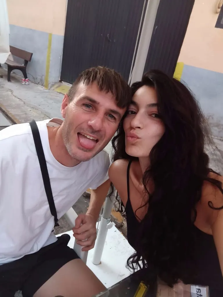 SILVIA BASTIDA_Cafetería Nhora_Enguídanos_review