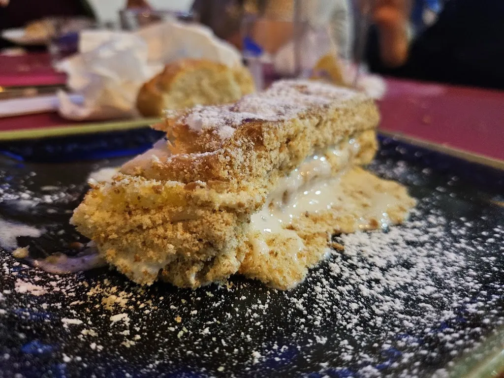 Angel Misut_La bahia_Fuente de Pedro Naharro_recensione