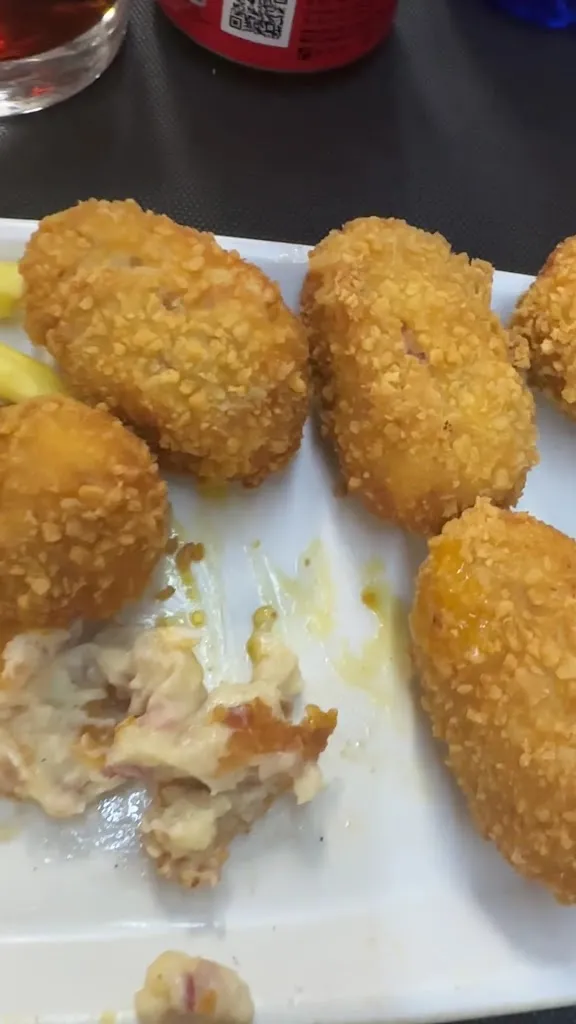 BAR-RESTAURANTE La Tasca Garrido._Henarejos_slider_image_2