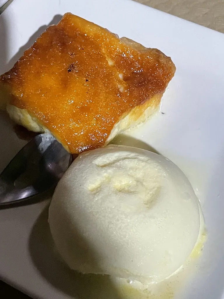 Salu Garcia_Cafetería Aries_Herrumblar El_review