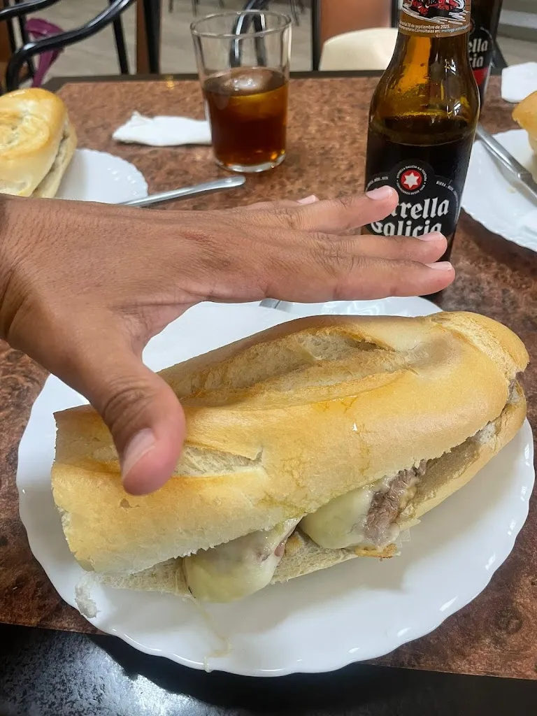 Ivan Romano_Bar Los Pirris_Hontanaya_review