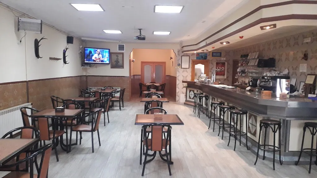 Bar Los Pirris restaurant in Hontanaya