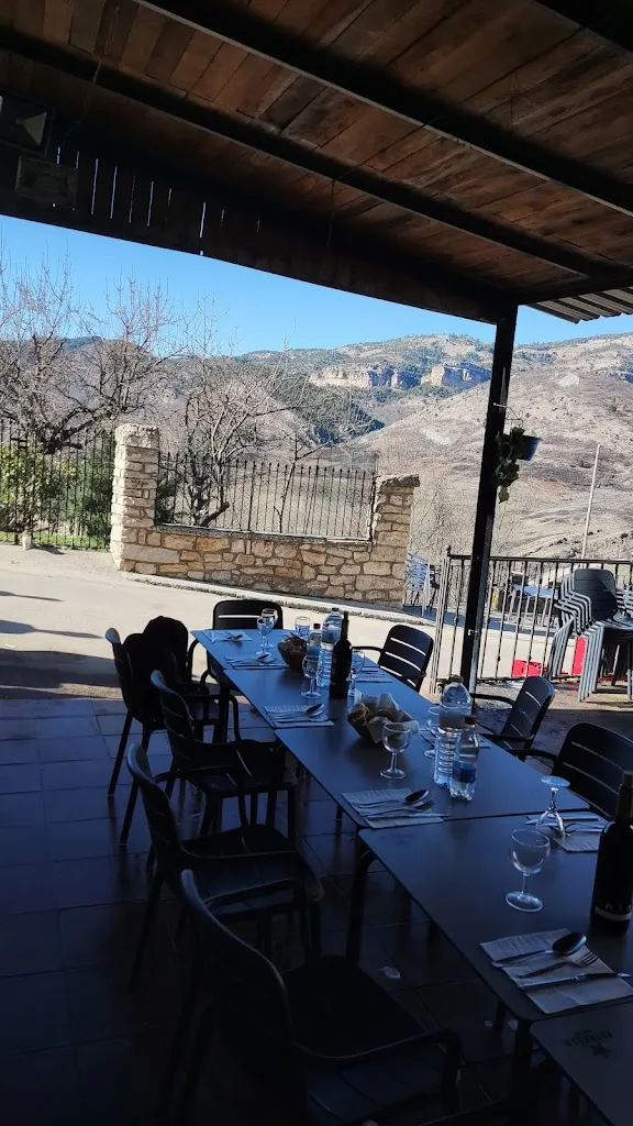 Bar Rocha Fría restaurant in Huélamo