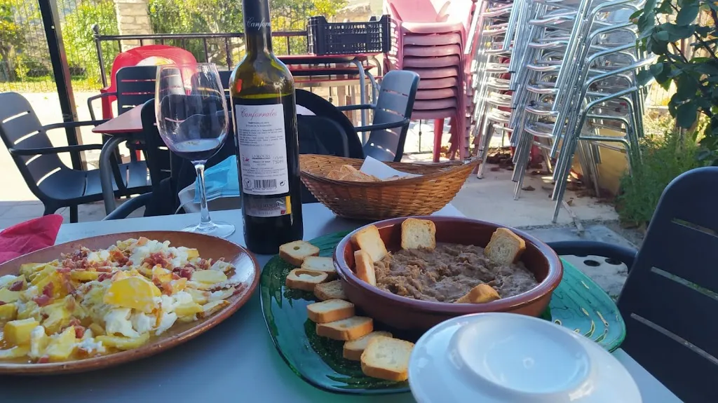 Bar Rocha Fría_Huélamo_slider_image_2