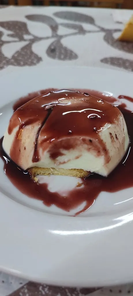 J J Módenes Prieto_Hostal Restaurante Onaya_Honrubia_review