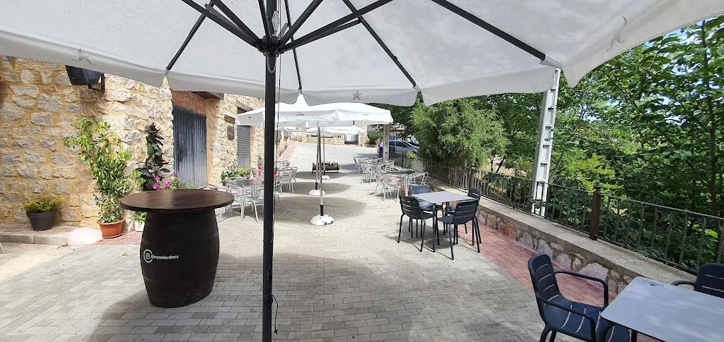 BAR-MESÓN Bora Bora. restaurant in Huerta del Marquesado