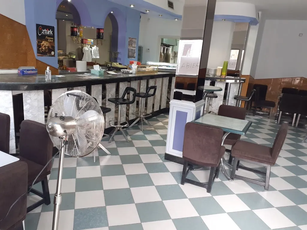 HM Döner Kebab de Pizzería restaurant in Horcajo de Santiago