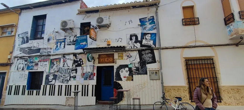 Pub Viejo_Ledaña_slider_image_2