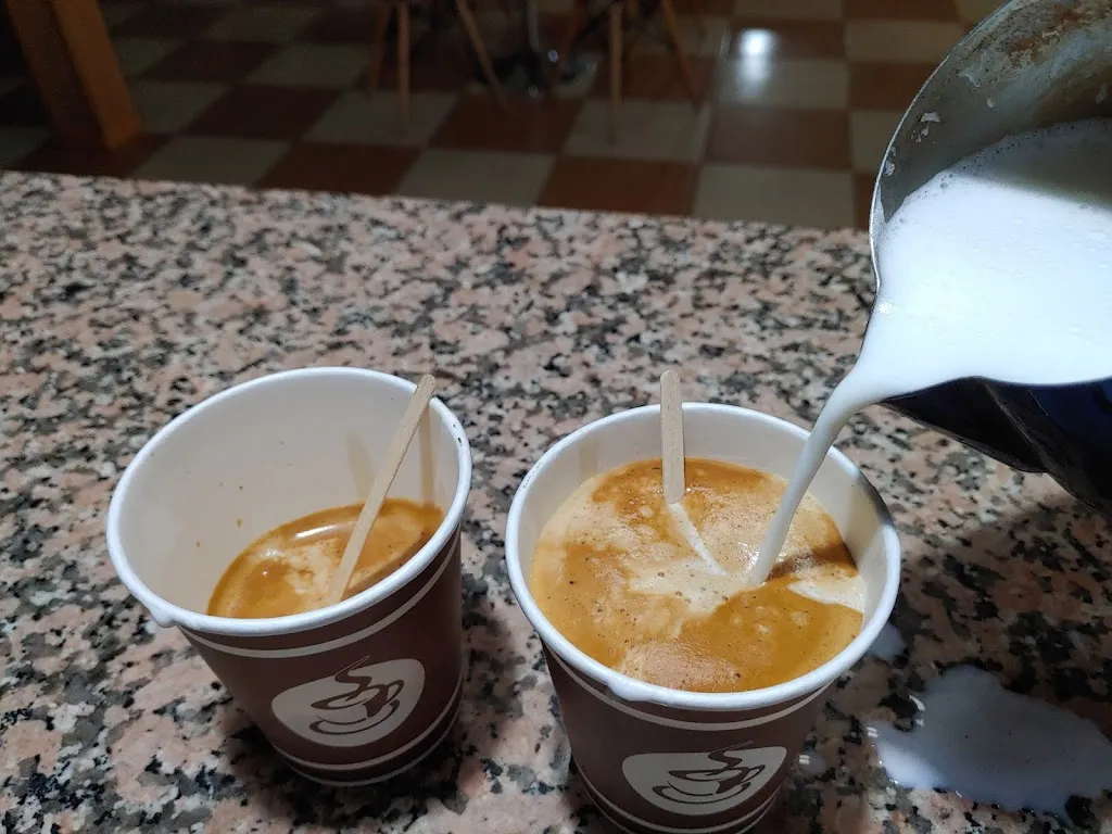 Menu_PASTELERÍA HELADERÍA BAR Molta Vita._Landete_image_4