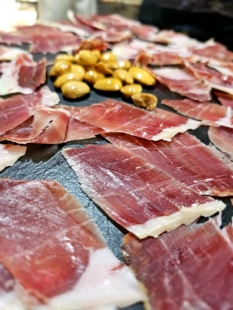 BAR ACUARIUNS._Mesas Las_slider_image_3