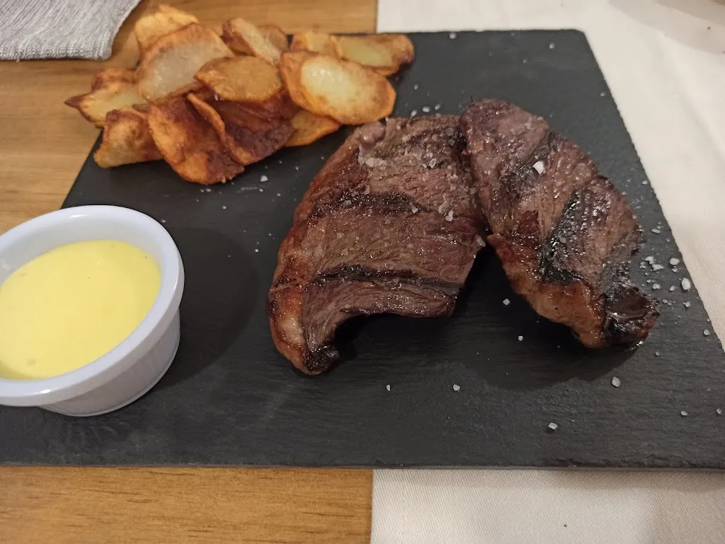 Menu_CHICOTE cocktail restaurant._Mota de Altarejos_image_9