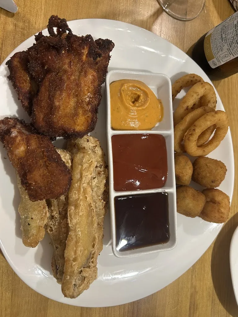 Mariana Moreno Robles Ávila_CHICOTE cocktail restaurant._Mota de Altarejos_review