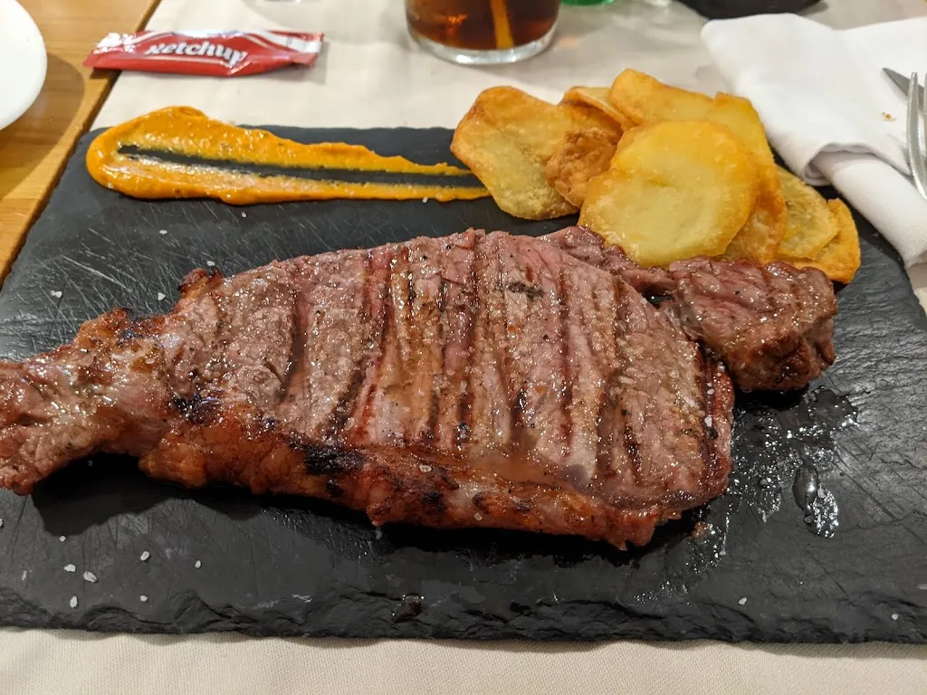 CHICOTE cocktail restaurant._Mota de Altarejos_slider_image_3