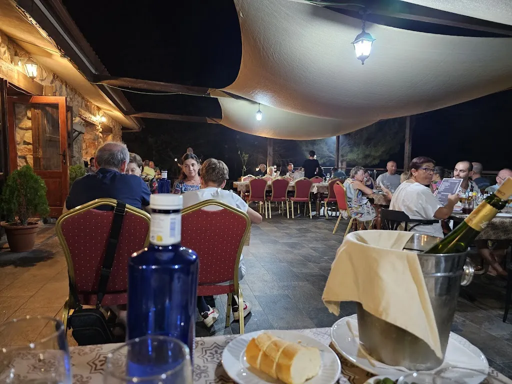 Stu Buchy_Restaurante Asador Los Pinos_Riópar_review