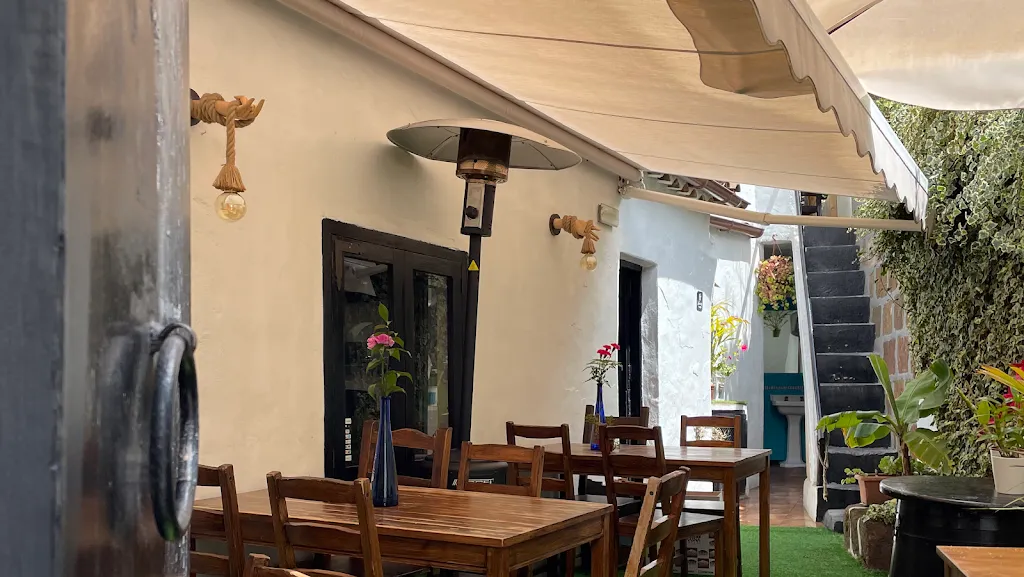 La Abadía Gastrobar & Lounge_Lagunaseca_slider_image_1